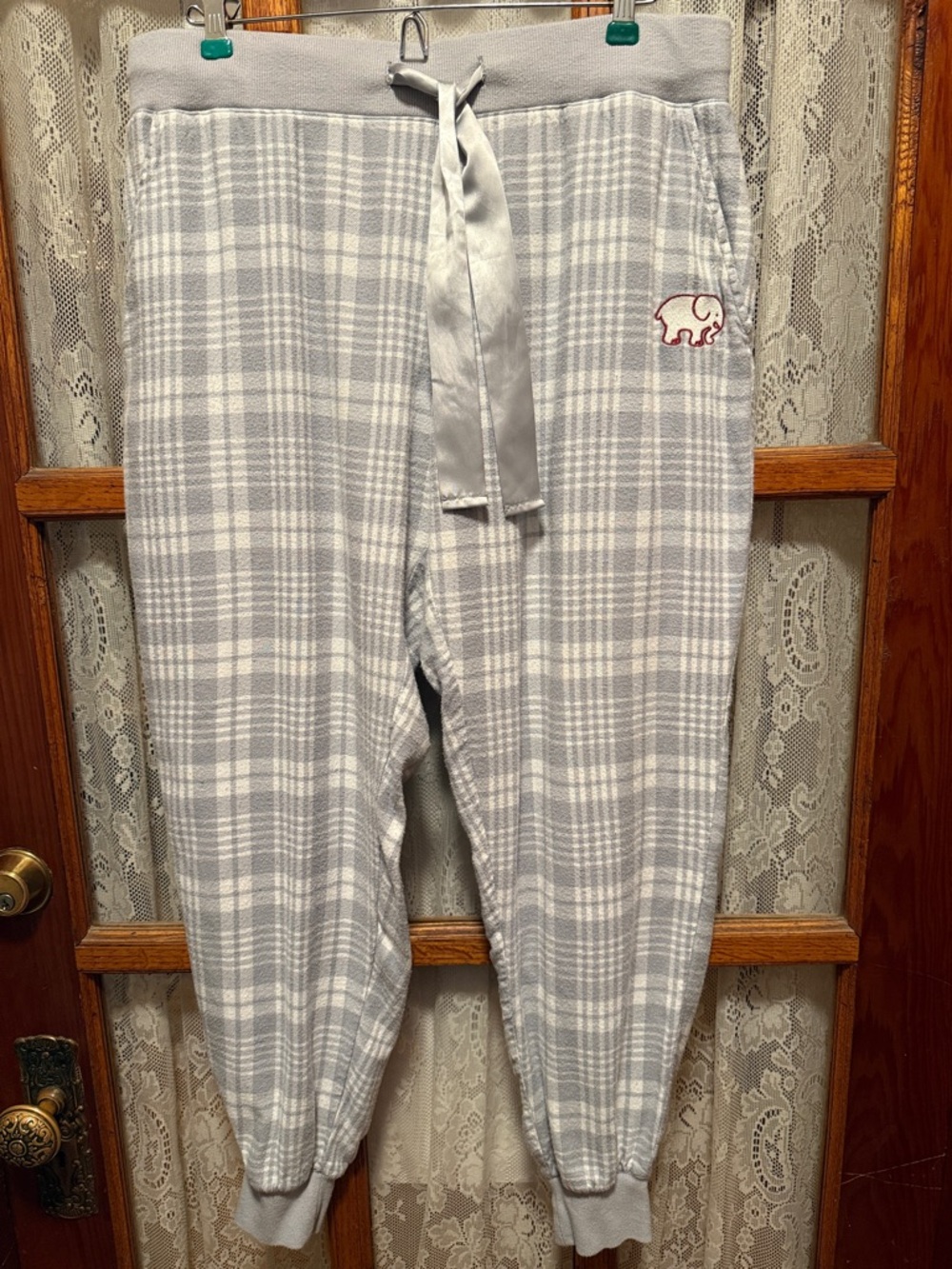 ivory ella Light Gray Plaid Cozy Pajama Joggers